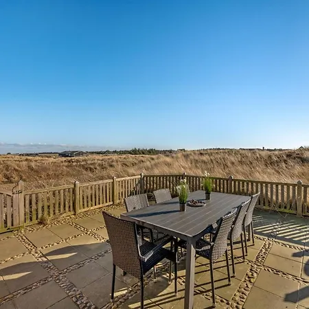 Haerulf - 300m From The Sea By Interhome Feriehus *